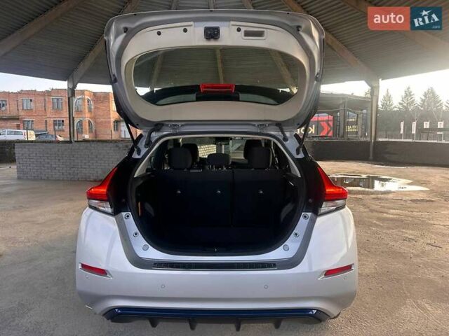 Сірий Ніссан Ліф, об'ємом двигуна 0 л та пробігом 36 тис. км за 16799 $, фото 19 на Automoto.ua