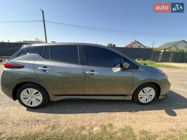 Серый Ниссан Лиф, объемом двигателя 0 л и пробегом 10 тыс. км за 15800 $, фото 3 на Automoto.ua