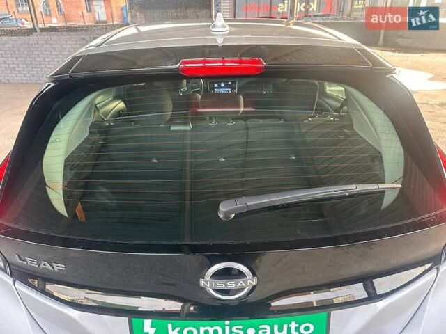 Сірий Ніссан Ліф, об'ємом двигуна 0 л та пробігом 36 тис. км за 16799 $, фото 21 на Automoto.ua