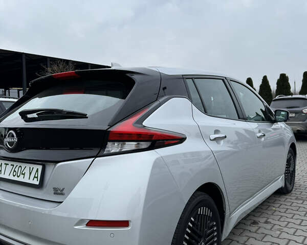 Серый Ниссан Лиф, объемом двигателя 0 л и пробегом 14 тыс. км за 21500 $, фото 7 на Automoto.ua