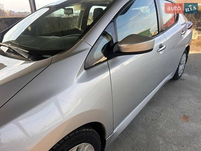 Сірий Ніссан Ліф, об'ємом двигуна 0 л та пробігом 36 тис. км за 16799 $, фото 7 на Automoto.ua