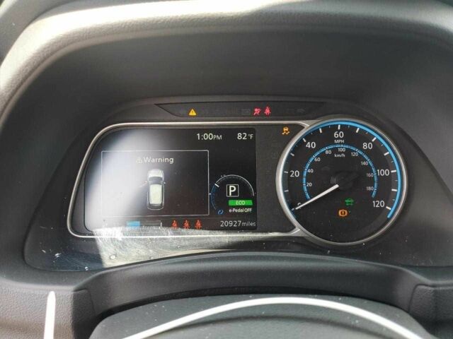 Серый Ниссан Лиф, объемом двигателя 0 л и пробегом 32 тыс. км за 17000 $, фото 15 на Automoto.ua