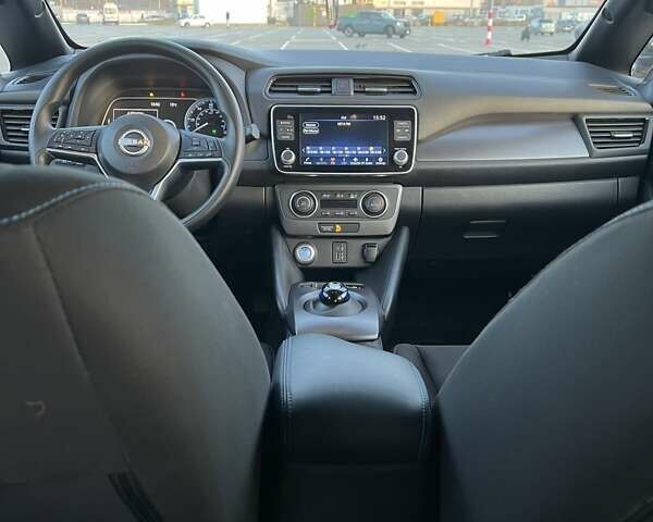 Сірий Ніссан Ліф, об'ємом двигуна 0 л та пробігом 24 тис. км за 17500 $, фото 16 на Automoto.ua