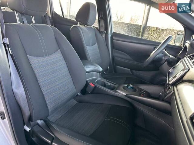 Сірий Ніссан Ліф, об'ємом двигуна 0 л та пробігом 36 тис. км за 16799 $, фото 49 на Automoto.ua