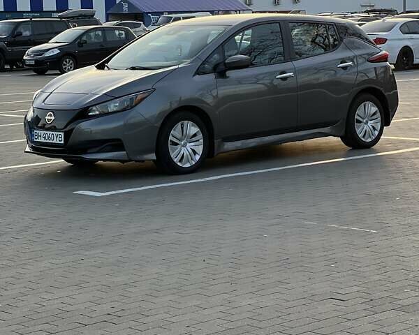 Сірий Ніссан Ліф, об'ємом двигуна 0 л та пробігом 24 тис. км за 17500 $, фото 7 на Automoto.ua