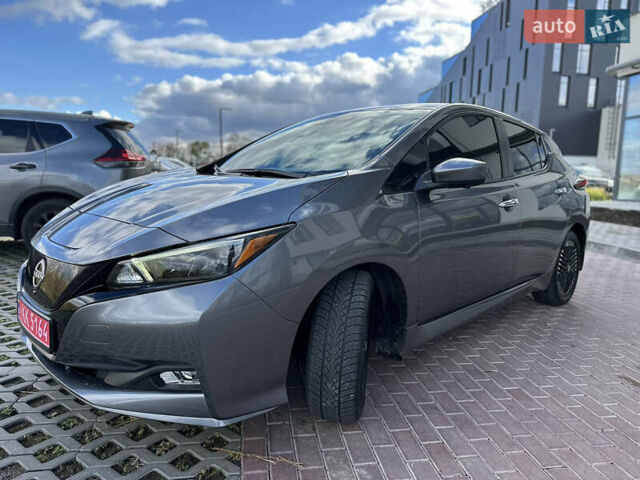 Сірий Ніссан Ліф, об'ємом двигуна 0 л та пробігом 36 тис. км за 17300 $, фото 8 на Automoto.ua