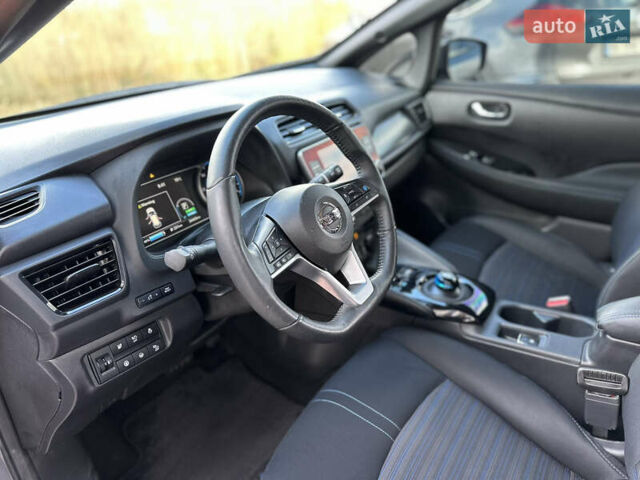 Сірий Ніссан Ліф, об'ємом двигуна 0 л та пробігом 36 тис. км за 17300 $, фото 32 на Automoto.ua