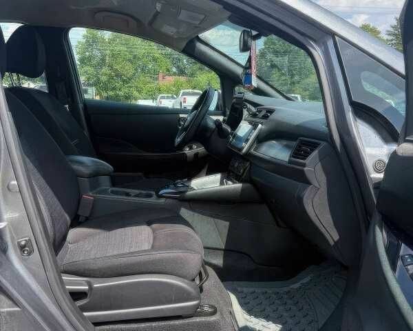 Сірий Ніссан Ліф, об'ємом двигуна 0 л та пробігом 20 тис. км за 10000 $, фото 10 на Automoto.ua