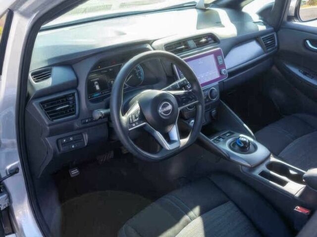 Серый Ниссан Лиф, объемом двигателя 0 л и пробегом 28 тыс. км за 11500 $, фото 7 на Automoto.ua