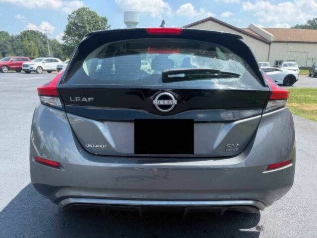 Сірий Ніссан Ліф, об'ємом двигуна 0 л та пробігом 20 тис. км за 10000 $, фото 5 на Automoto.ua