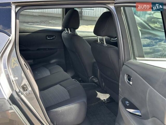 Серый Ниссан Лиф, объемом двигателя 0 л и пробегом 4 тыс. км за 20990 $, фото 33 на Automoto.ua