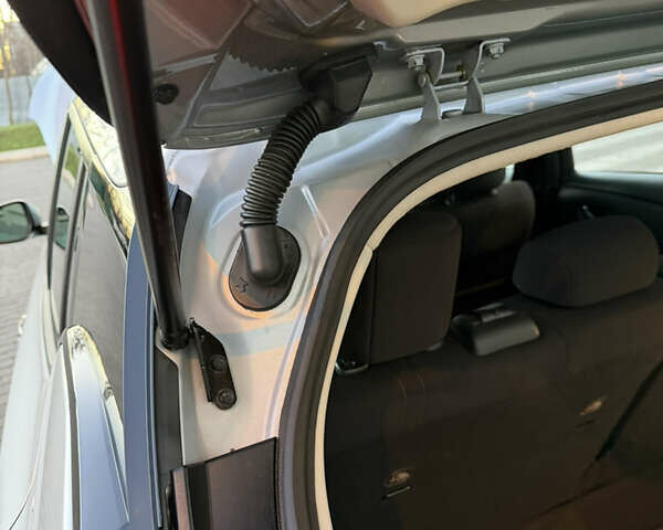 Серый Ниссан Лиф, объемом двигателя 0 л и пробегом 6 тыс. км за 17200 $, фото 19 на Automoto.ua