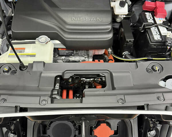 Серый Ниссан Лиф, объемом двигателя 0 л и пробегом 6 тыс. км за 17200 $, фото 22 на Automoto.ua