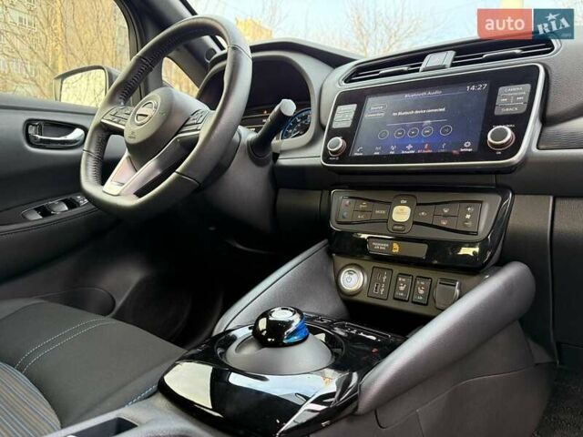 Серый Ниссан Лиф, объемом двигателя 0 л и пробегом 8 тыс. км за 19500 $, фото 13 на Automoto.ua