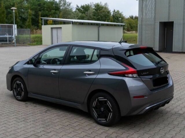 Серый Ниссан Лиф, объемом двигателя 0 л и пробегом 20 тыс. км за 8000 $, фото 2 на Automoto.ua