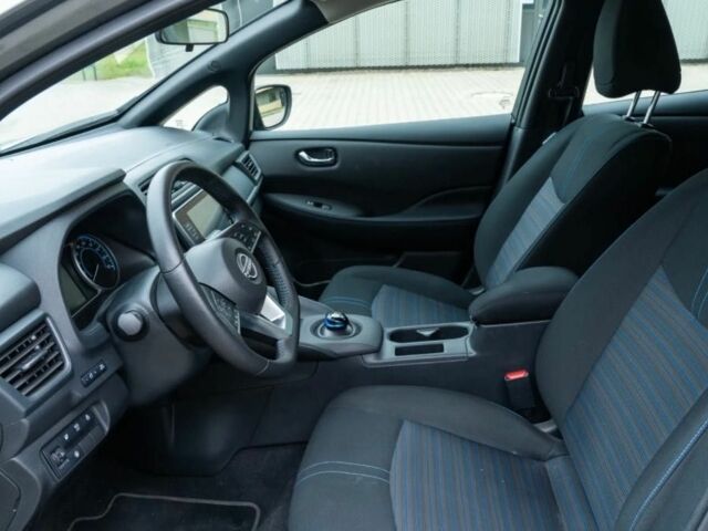 Серый Ниссан Лиф, объемом двигателя 0 л и пробегом 20 тыс. км за 8000 $, фото 10 на Automoto.ua