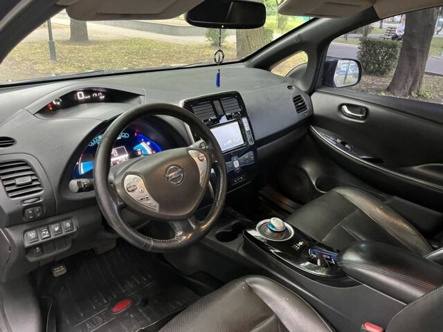 Сірий Ніссан Ліф, об'ємом двигуна 0 л та пробігом 79 тис. км за 6999 $, фото 6 на Automoto.ua