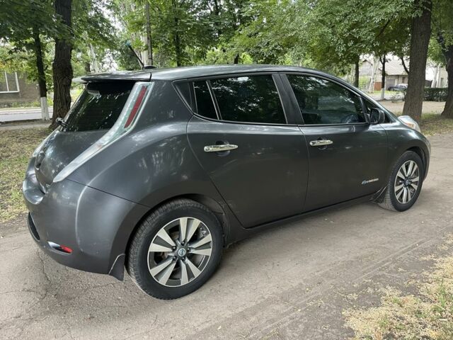 Сірий Ніссан Ліф, об'ємом двигуна 0 л та пробігом 79 тис. км за 6999 $, фото 2 на Automoto.ua