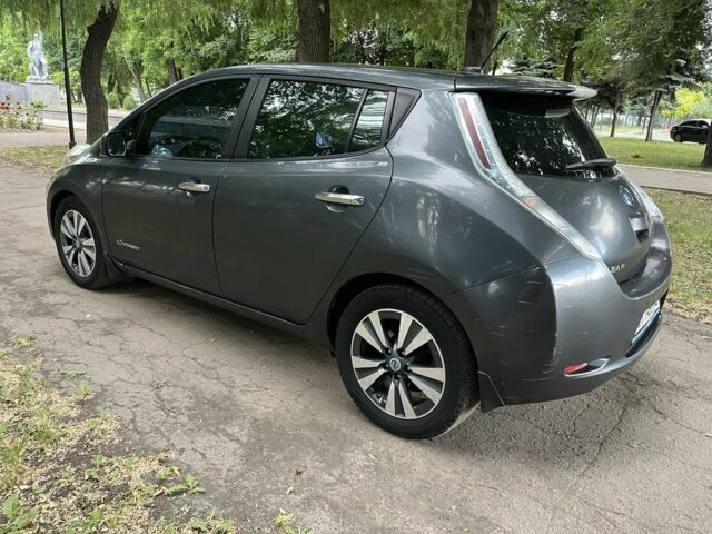 Сірий Ніссан Ліф, об'ємом двигуна 0 л та пробігом 79 тис. км за 6999 $, фото 1 на Automoto.ua