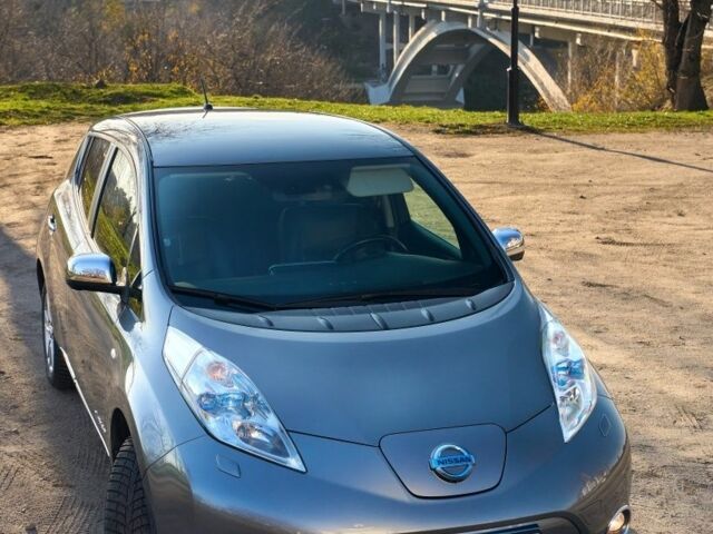 Сірий Ніссан Ліф, об'ємом двигуна 0 л та пробігом 192 тис. км за 7000 $, фото 7 на Automoto.ua