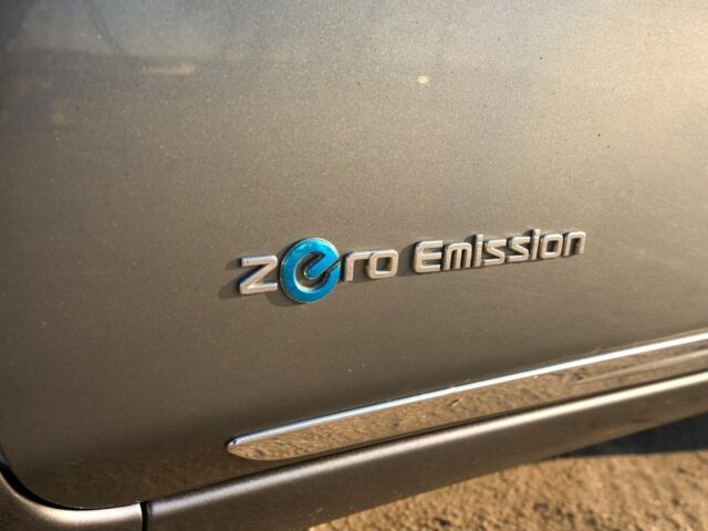 Сірий Ніссан Ліф, об'ємом двигуна 0 л та пробігом 192 тис. км за 7000 $, фото 9 на Automoto.ua