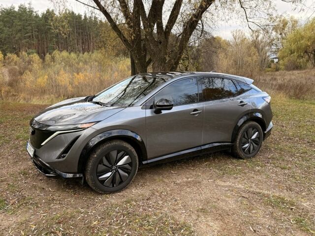 Серый Ниссан Лиф, объемом двигателя 0 л и пробегом 12 тыс. км за 27300 $, фото 1 на Automoto.ua