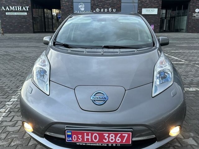 Серый Ниссан Лиф, объемом двигателя 0 л и пробегом 90 тыс. км за 6900 $, фото 1 на Automoto.ua