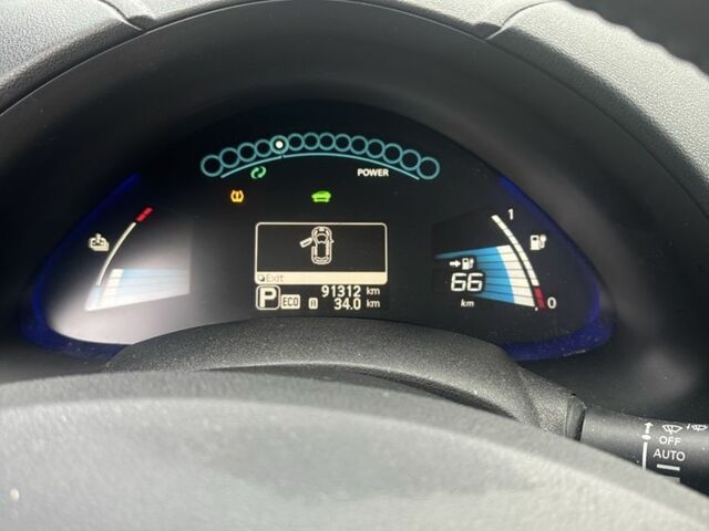 Сірий Ніссан Ліф, об'ємом двигуна 0 л та пробігом 91 тис. км за 7200 $, фото 5 на Automoto.ua