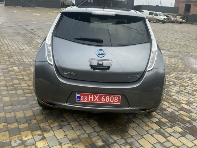 Сірий Ніссан Ліф, об'ємом двигуна 0 л та пробігом 91 тис. км за 7200 $, фото 4 на Automoto.ua