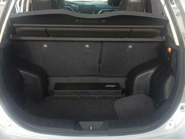 Серый Ниссан Лиф, объемом двигателя 0 л и пробегом 142 тыс. км за 7400 $, фото 5 на Automoto.ua