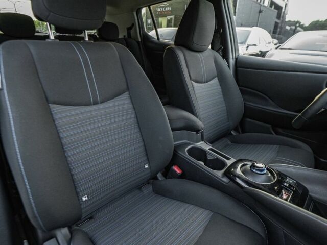 Серый Ниссан Лиф, об'ємом двигуна 0 л та пробігом 39 тис. км за 14000 $, фото 5 на Automoto.ua