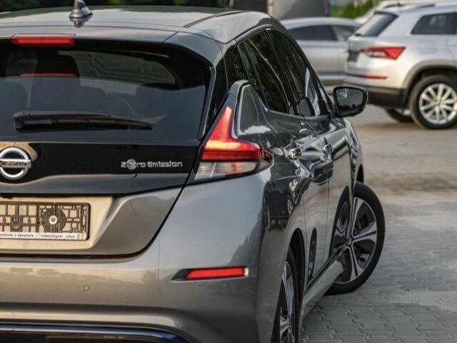 Серый Ниссан Лиф, об'ємом двигуна 0 л та пробігом 39 тис. км за 14000 $, фото 2 на Automoto.ua