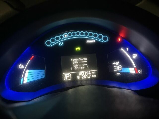 Синий Ниссан Лиф, объемом двигателя 0 л и пробегом 183 тыс. км за 12499 $, фото 1 на Automoto.ua