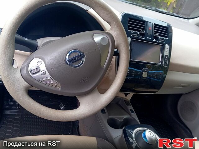 Синій Ніссан Ліф, об'ємом двигуна 0 л та пробігом 111 тис. км за 4600 $, фото 3 на Automoto.ua