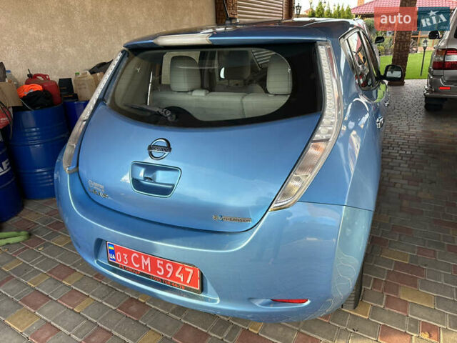 Синий Ниссан Лиф, объемом двигателя 0 л и пробегом 138 тыс. км за 5500 $, фото 13 на Automoto.ua