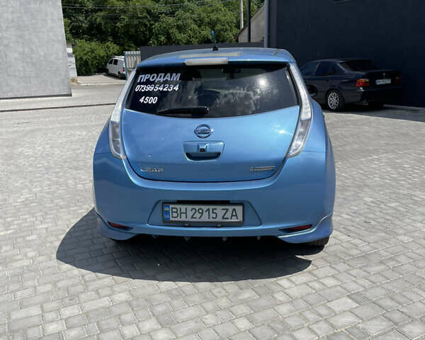 Синий Ниссан Лиф, объемом двигателя 0 л и пробегом 140 тыс. км за 4500 $, фото 2 на Automoto.ua
