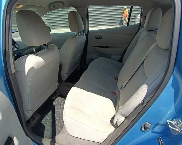 Синий Ниссан Лиф, объемом двигателя 0 л и пробегом 116 тыс. км за 4800 $, фото 8 на Automoto.ua