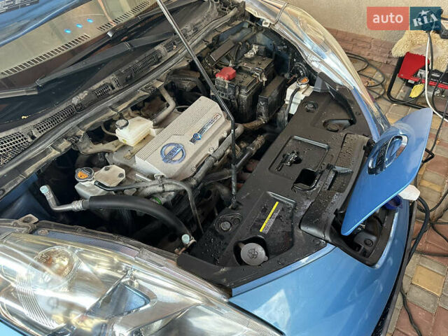 Синий Ниссан Лиф, объемом двигателя 0 л и пробегом 138 тыс. км за 5500 $, фото 14 на Automoto.ua