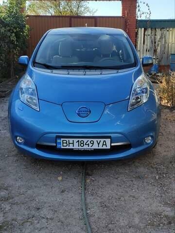Синий Ниссан Лиф, объемом двигателя 0 л и пробегом 82 тыс. км за 4800 $, фото 3 на Automoto.ua