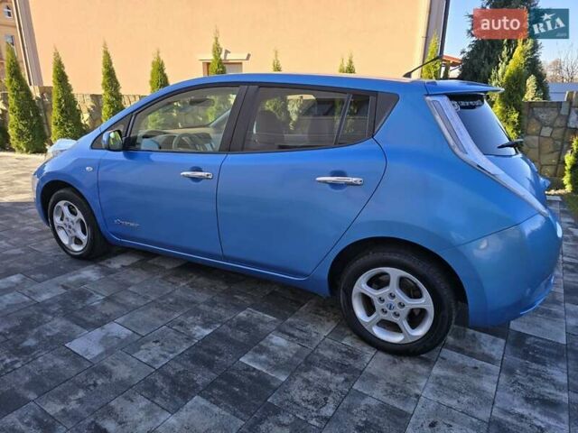 Синий Ниссан Лиф, объемом двигателя 0 л и пробегом 80 тыс. км за 4300 $, фото 10 на Automoto.ua