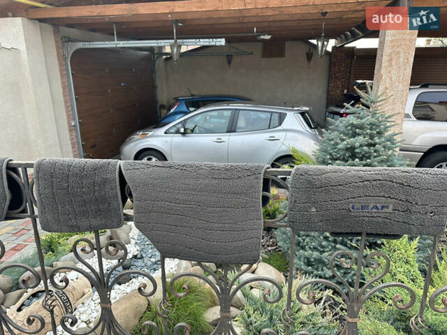 Синий Ниссан Лиф, объемом двигателя 0 л и пробегом 138 тыс. км за 5500 $, фото 2 на Automoto.ua