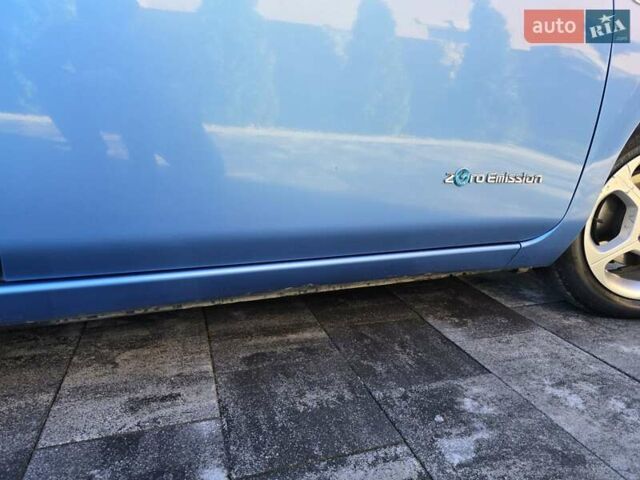 Синий Ниссан Лиф, объемом двигателя 0 л и пробегом 80 тыс. км за 4300 $, фото 53 на Automoto.ua