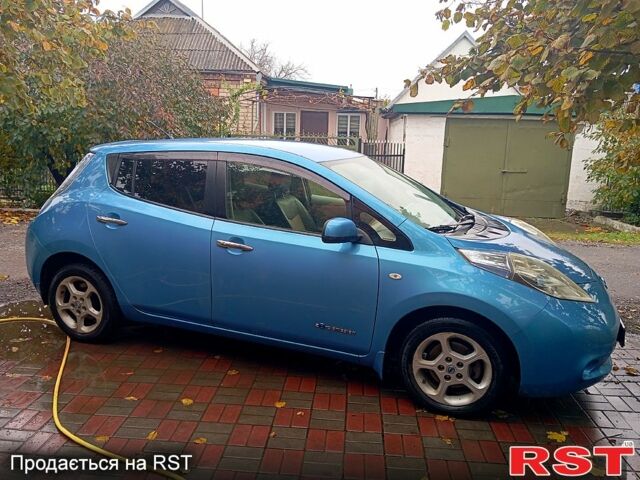 Синій Ніссан Ліф, об'ємом двигуна 0 л та пробігом 111 тис. км за 4600 $, фото 7 на Automoto.ua