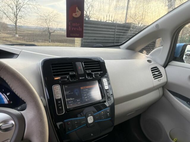 Синій Ніссан Ліф, об'ємом двигуна 0 л та пробігом 144 тис. км за 4000 $, фото 13 на Automoto.ua