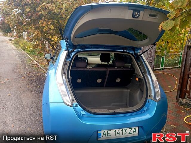 Синій Ніссан Ліф, об'ємом двигуна 0 л та пробігом 111 тис. км за 4600 $, фото 4 на Automoto.ua