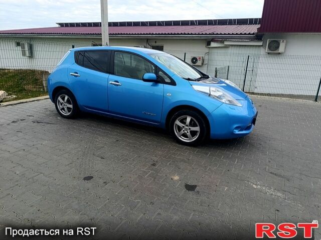 Синій Ніссан Ліф, об'ємом двигуна 0 л та пробігом 122 тис. км за 4350 $, фото 4 на Automoto.ua