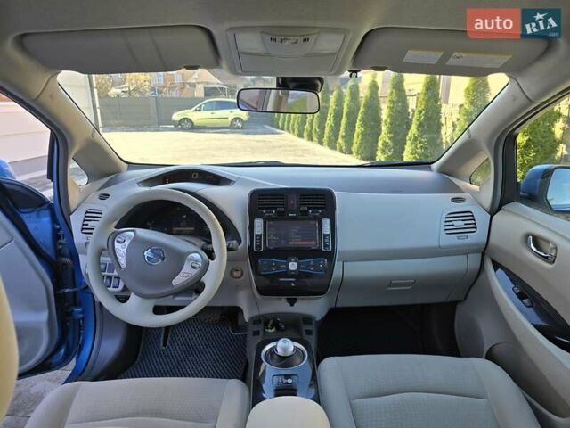 Синий Ниссан Лиф, объемом двигателя 0 л и пробегом 80 тыс. км за 4300 $, фото 24 на Automoto.ua