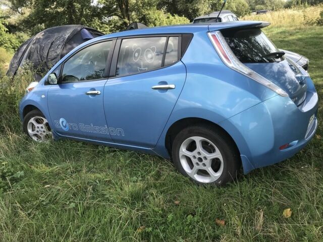 Синий Ниссан Лиф, объемом двигателя 0 л и пробегом 183 тыс. км за 12499 $, фото 4 на Automoto.ua