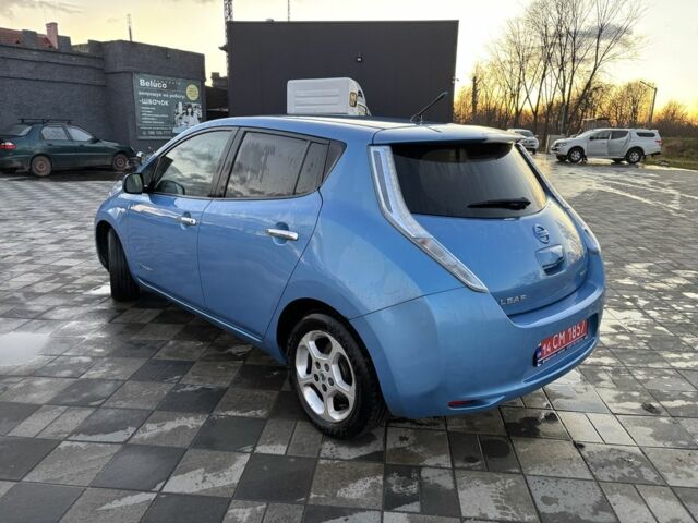 Синий Ниссан Лиф, объемом двигателя 0 л и пробегом 161 тыс. км за 5150 $, фото 6 на Automoto.ua