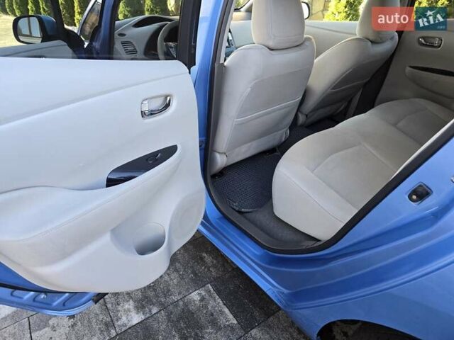 Синий Ниссан Лиф, объемом двигателя 0 л и пробегом 80 тыс. км за 4300 $, фото 22 на Automoto.ua